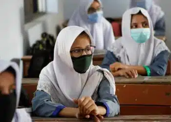 students-across-pakistan-to-get-eight-consecutive-holidays