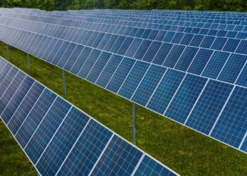 govt-considering-slashing-in-solar-net-metering-tariff