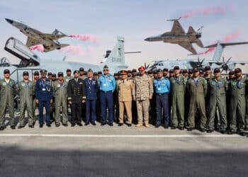 jf-17-thunder-jet-takes-part-in-world-defence-air-show