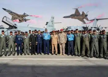 jf-17-thunder-jet-takes-part-in-world-defence-air-show