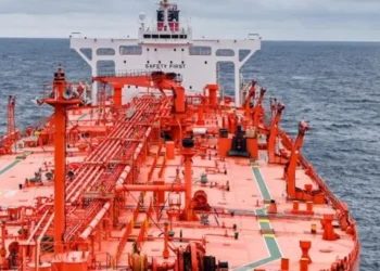 pakistans-oil-imports-fall-by-12-in-7-months-of-fy24