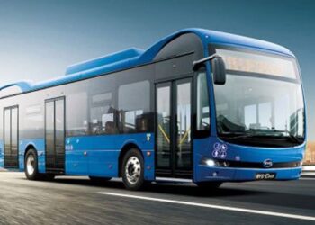 cm-punjab-accepts-27-electric-buses-for-lhr-transport-system