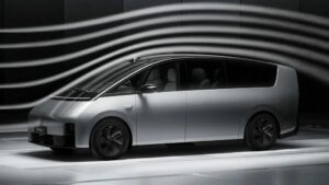 li-auto-mega-deluxe-electric-mpv-launched-in-china