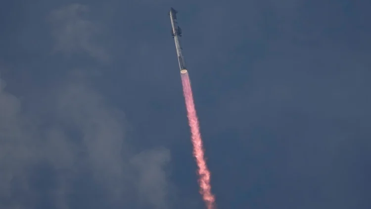 spacexs-rocket-lost-during-final-phase-of-its-test-flight