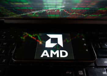 amd-announces-ai-chips-for-business-laptops-desktops