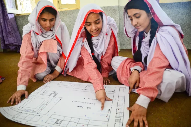 balochistan-govt-uses-female-only-staff-policy-in-schools