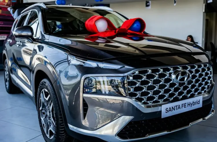 hyundai-santa-fe-achieves-1000-unit-sales