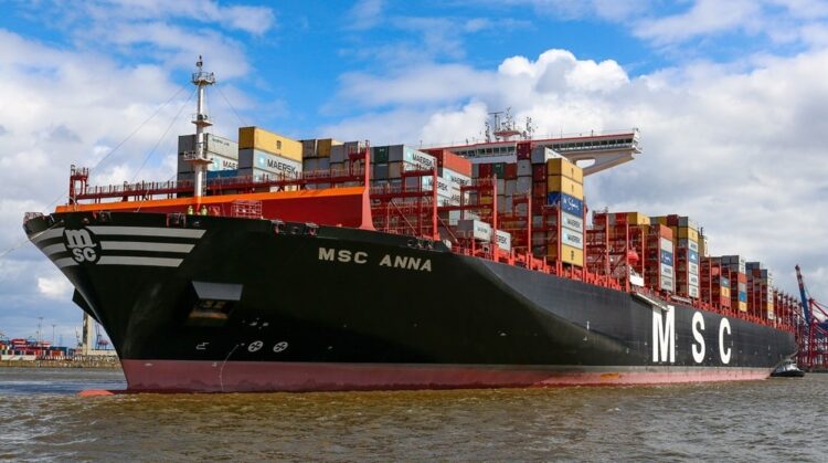 hutchison-ports-pakistan-marks-history-on-largest-vessel