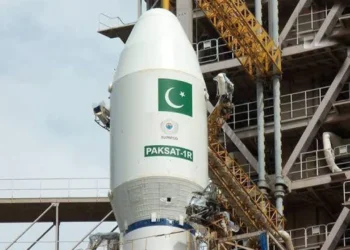 pakistan-plans-to-send-another-satellite-after-icube-qamar