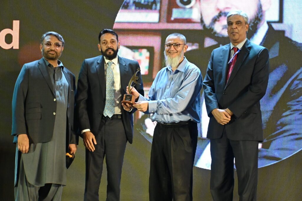 ceo-indus-motor-awarded-business-leader-award-2024-by-icap