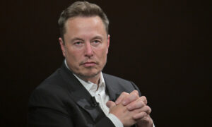 Musk-threatens-to-ban-apple-devices-after-openai-apple-unite