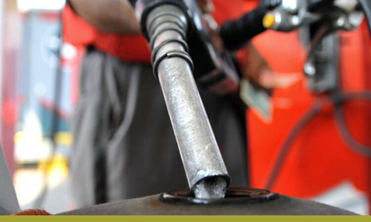 govt-plans-to-give-big-relief-on-petrol-prices-before-eid