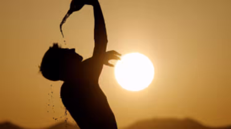 over-300-people-have-died-in-a-strong-heatwave