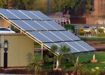 sindh-govt-is-giving-interest-free-solar-panel-loans