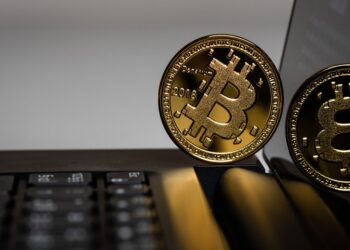 Bitcoin hits lowest level as new election concerns emerge