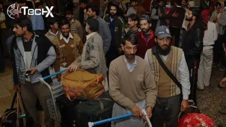 Many Pakistanis Deported from Saudi Arabia, UAE, and Other Countries Within 24 Hours