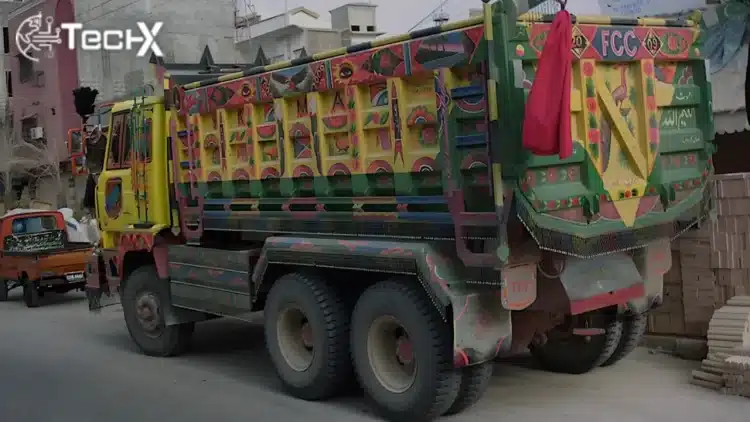 Sindh Bans Dumpers in Karachi During Daytime