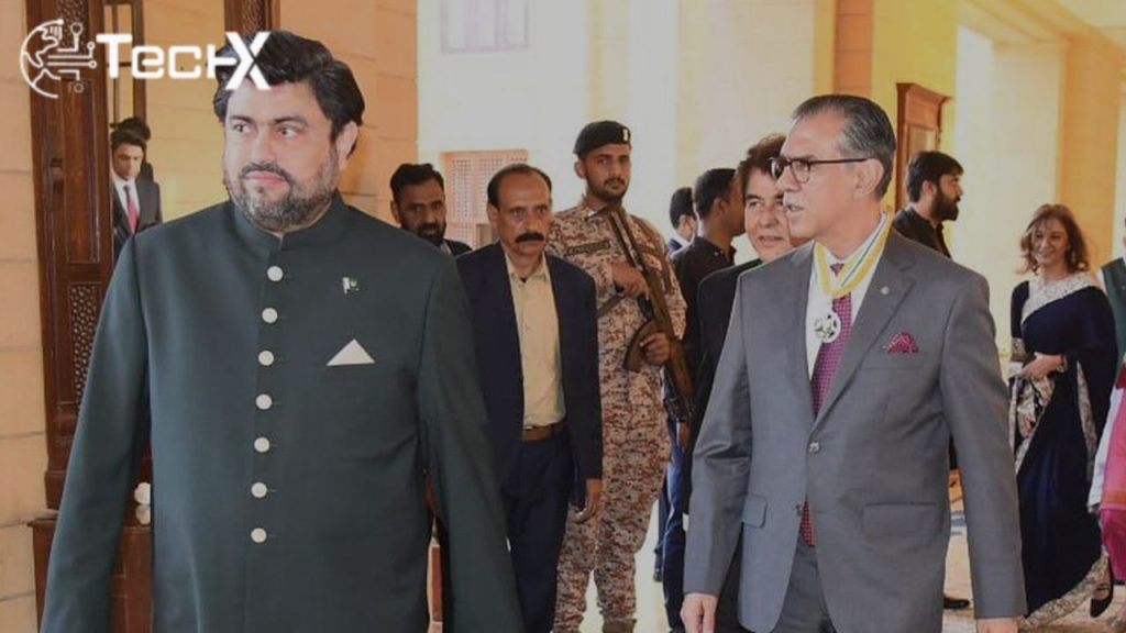 AKU President Receives Prestigious Award by Government of Pakistan