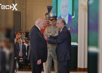 Businessman Hussain Dawood awarded Hilal-e-Imtiaz