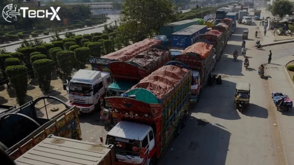 Karachi Bans Trucks, Dumpers, and Other Heavy Vehicles During Daytime