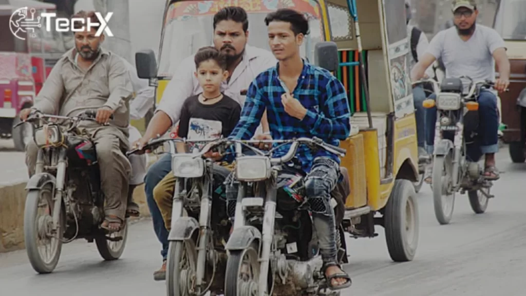 Sindh Police Enforces Helmet Law: No Helmet? Bike Seized!