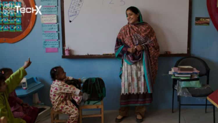 Sindh to Hire 4,400 Staff Members in Schools