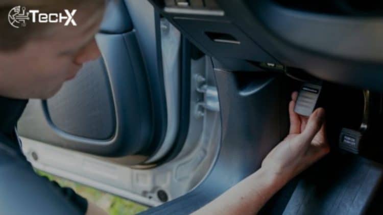 Legal and Privacy Considerations in Vehicle Tracking