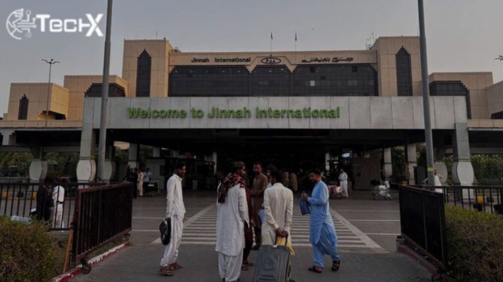 Over 336,999 Pakistanis Moved Abroad in Six Months