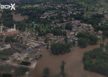 Jazz Offers Free Calls to Aid Flood-Hit Communities in KP