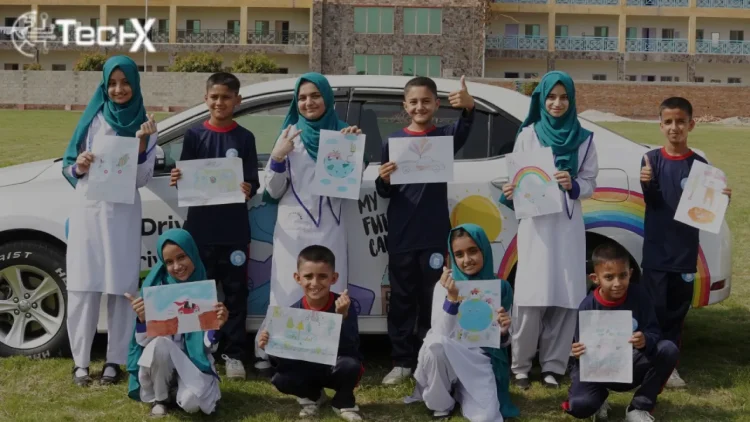 inDrive Displays Children's Art on Cars