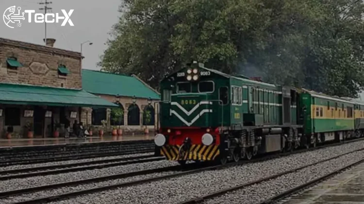 Pakistan Railways Launches Upgraded Railcar on Major Route