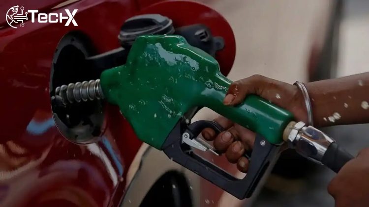 Petrol Prices Expected to Fall in Pakistan