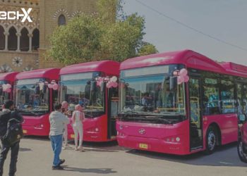 Karachi Pink Bus Gets New Route & Timings for Women